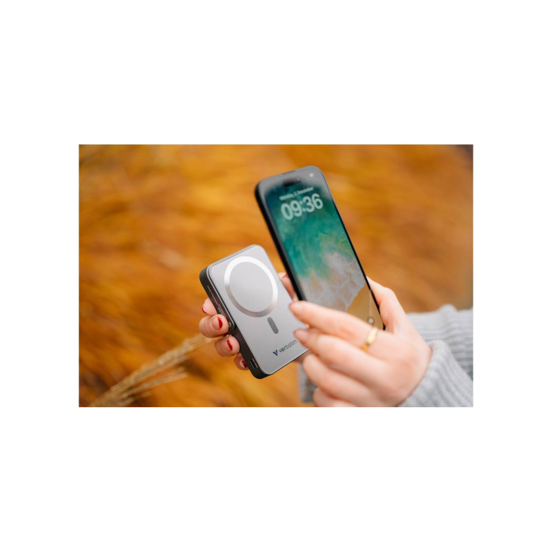 10000mAh Power bank - Verbatim Charge'n'Go Magnetic Wireless Power Bank with Stand, Dual Charging Modes: 15W