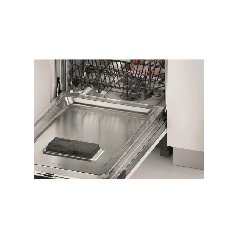 Посудомоечная машина Whirlpool WSIC 3M27 C