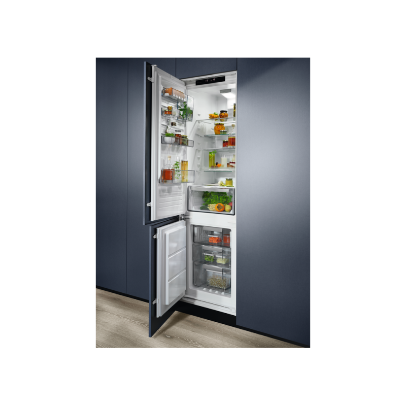 Холодильник Electrolux ENS6TE19S